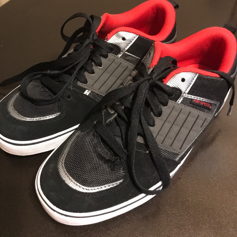 Men’s Airspeed Sneakers